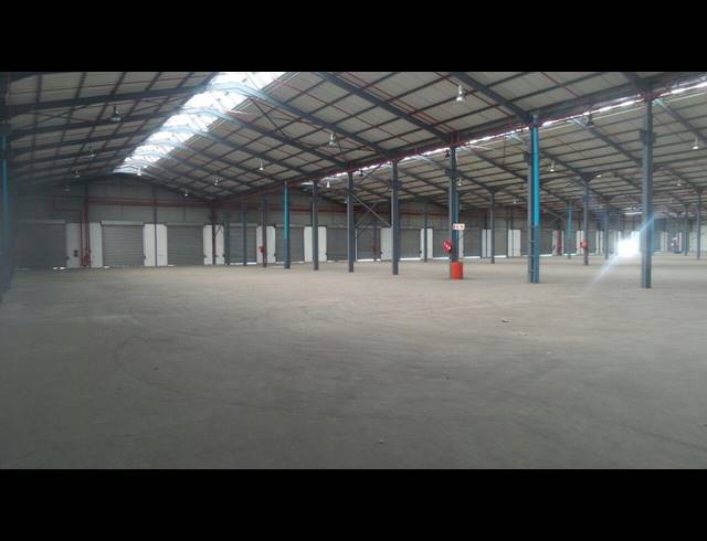 1,784M² FACTORY TO LET IN BLACKHEATH INDUSTRIAL
